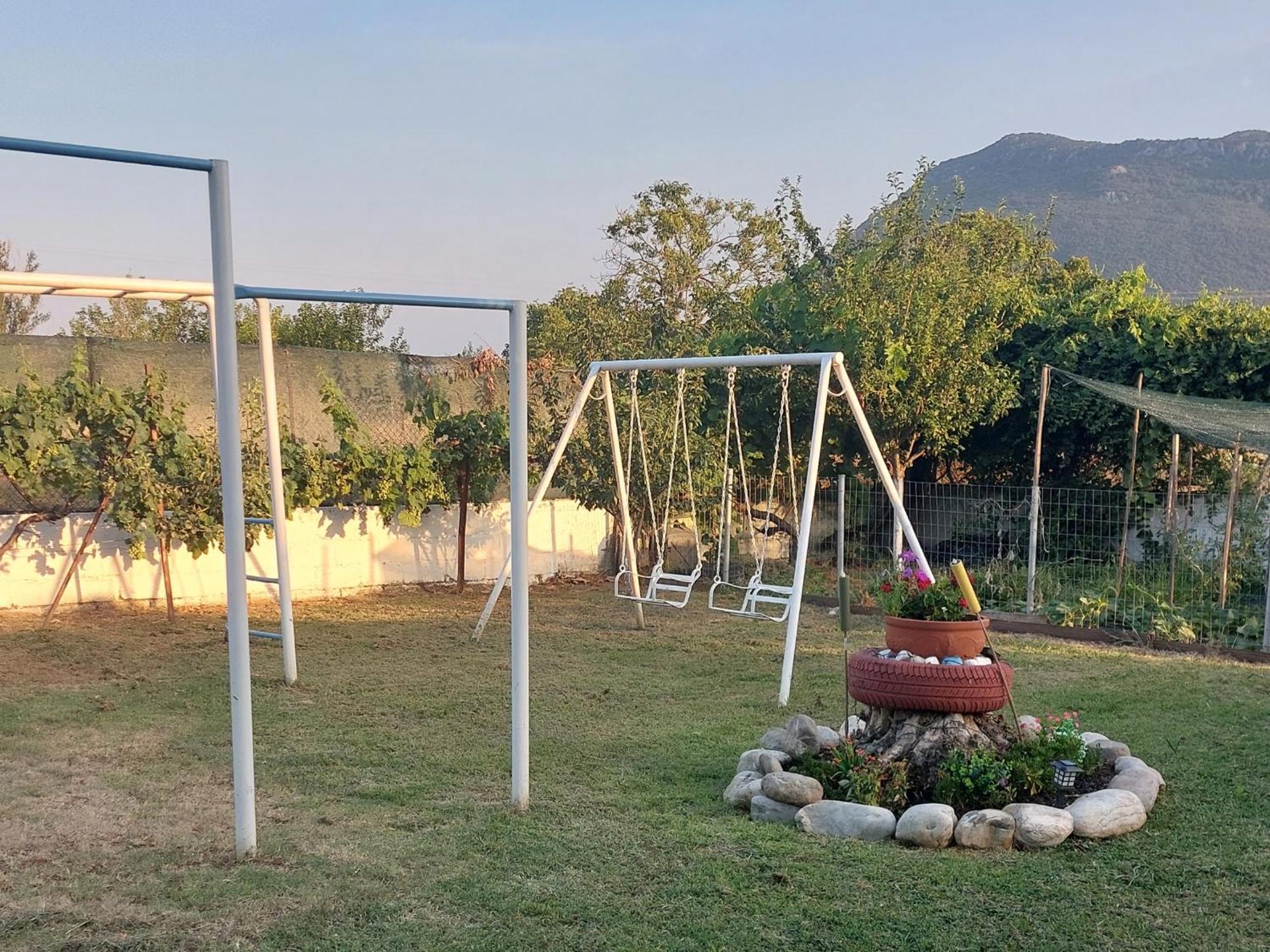 Pomegranate Tree House - Meteora Guest House Калампака Екстериор снимка