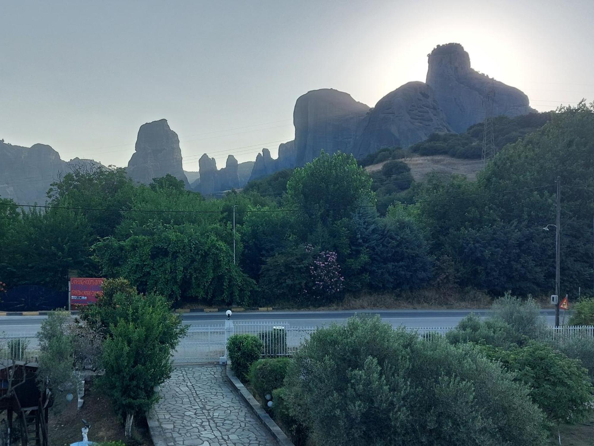 Pomegranate Tree House - Meteora Guest House Калампака Екстериор снимка