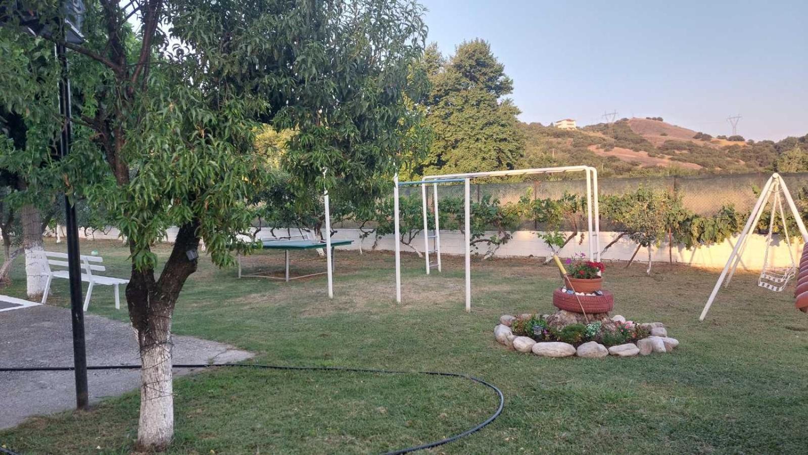 Pomegranate Tree House - Meteora Guest House Калампака Екстериор снимка