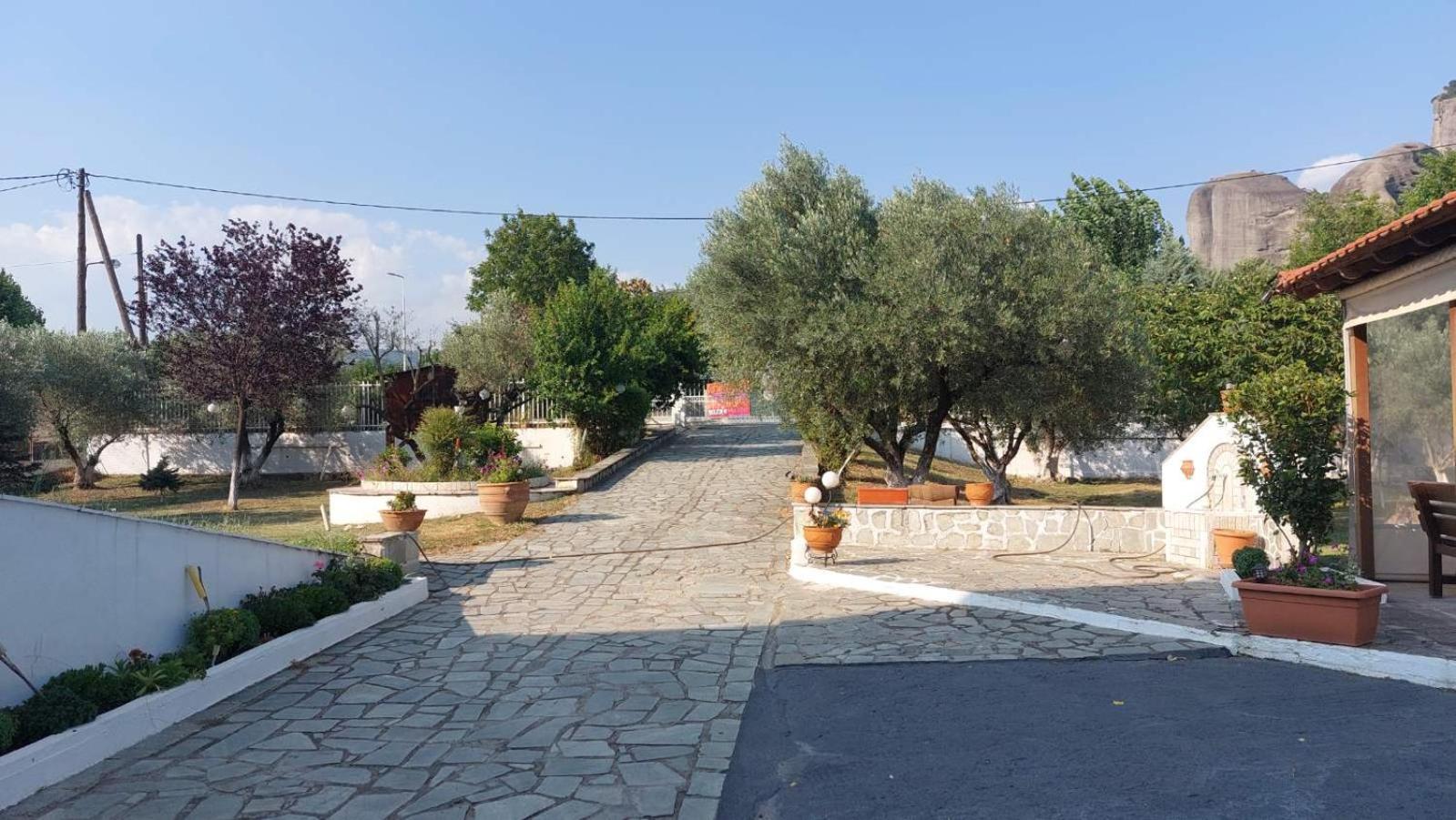 Pomegranate Tree House - Meteora Guest House Калампака Екстериор снимка