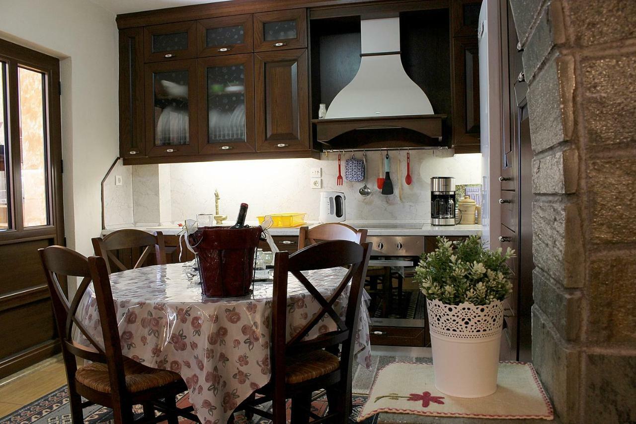 Pomegranate Tree House - Meteora Guest House Калампака Екстериор снимка