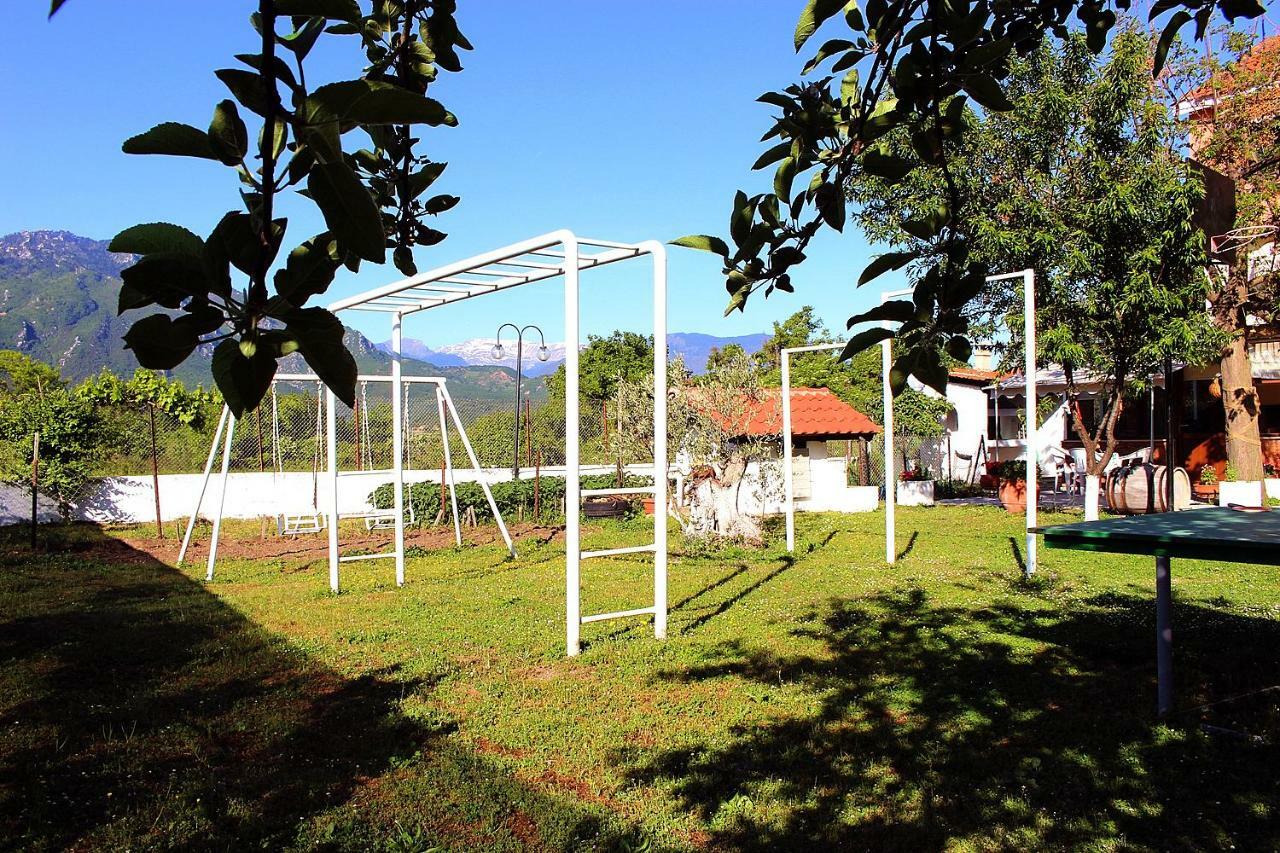 Pomegranate Tree House - Meteora Guest House Калампака Екстериор снимка