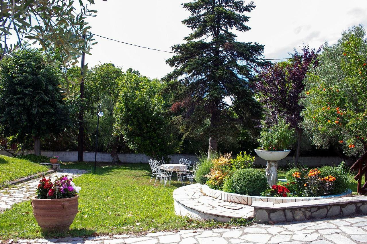 Pomegranate Tree House - Meteora Guest House Калампака Екстериор снимка